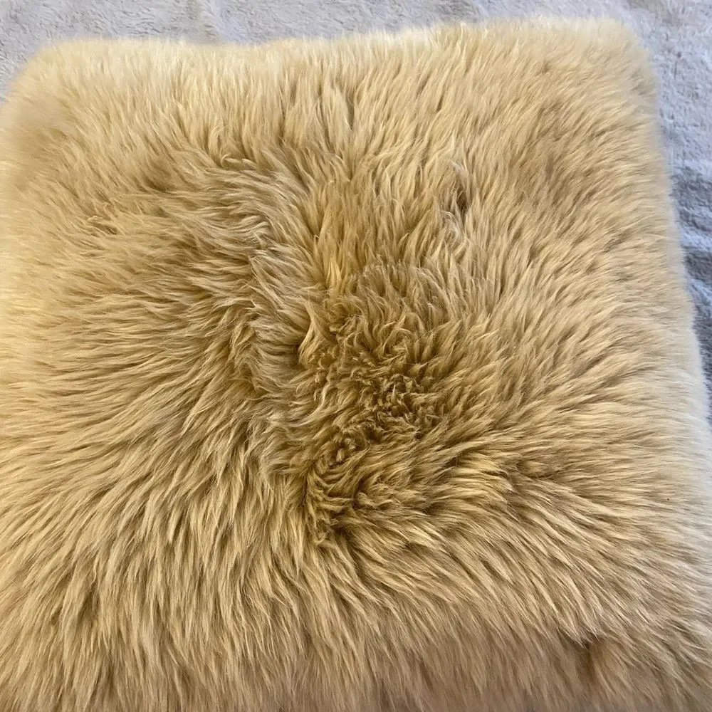 Williams-Sonoma Home 100# sheepskin pillow, 21x21 inch